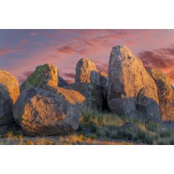 New Mexico, City of Rocks SP Sunset on boulders