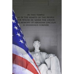 Washington DC, Lincoln Memorial and the US flag