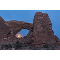 UT, Arches NP South Window arch and full moon
